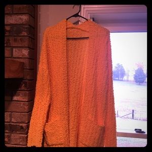 Popcorn yellow sweater